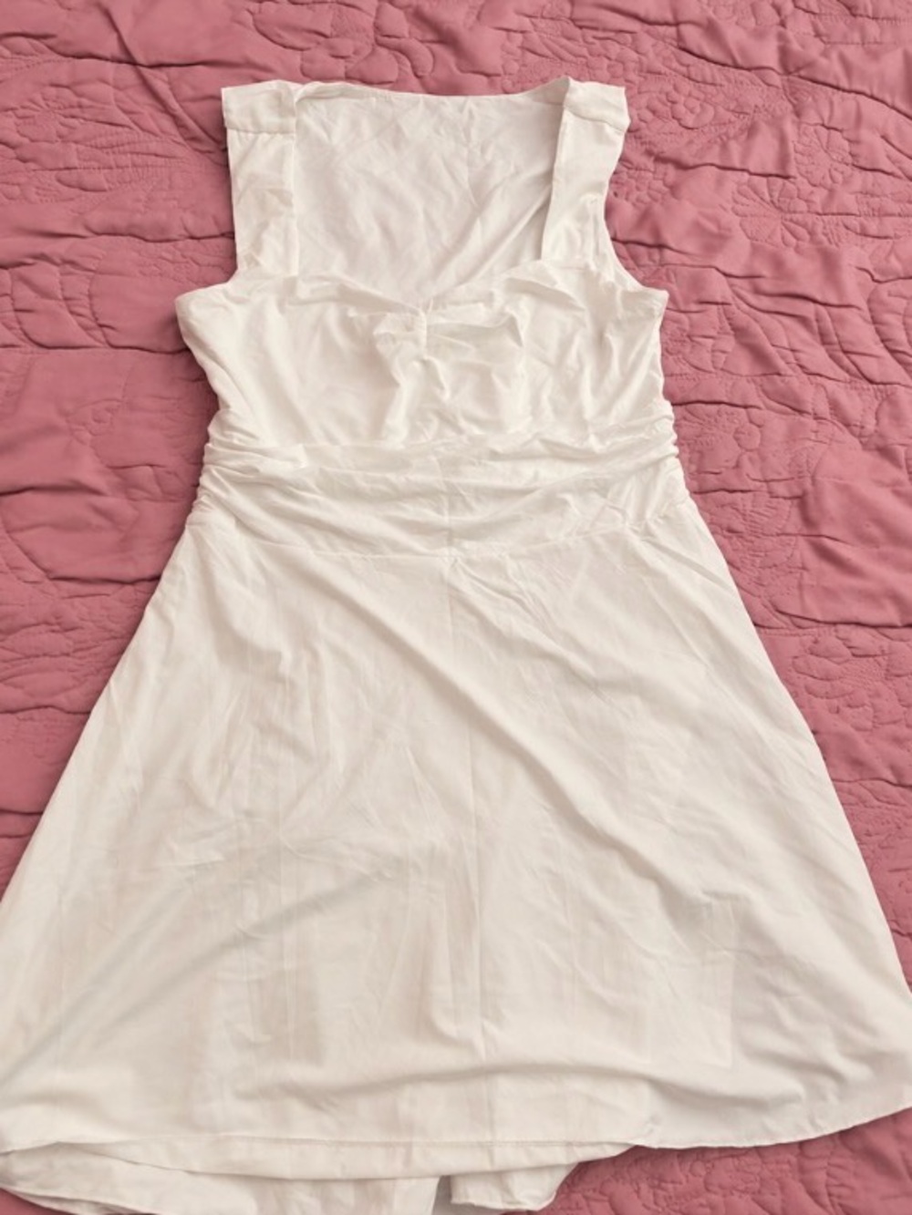 Classic White Sleeveless Women's Dress